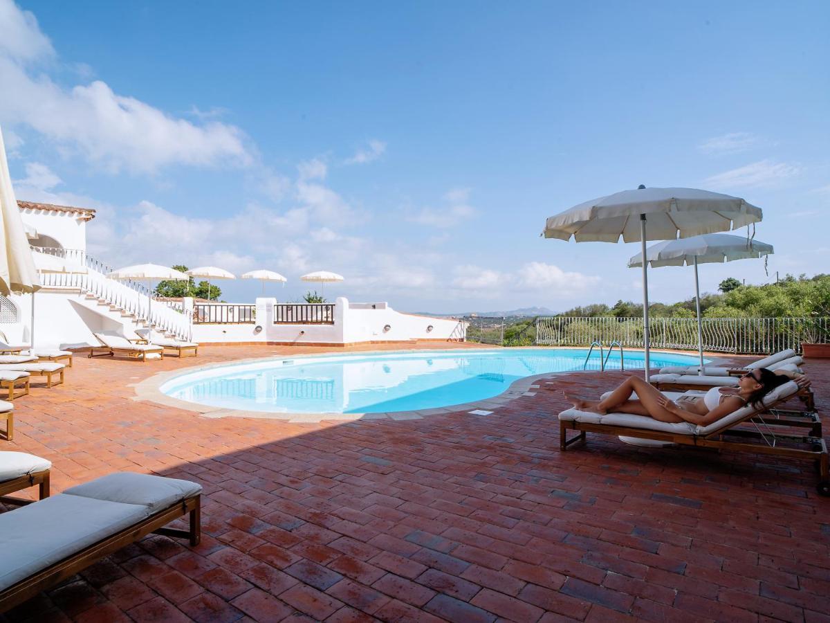 Hotel Pedra Santa Baja Sardinia Eksteriør billede