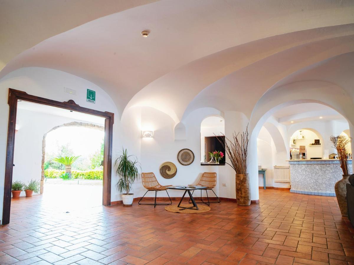 Hotel Pedra Santa Baja Sardinia Eksteriør billede