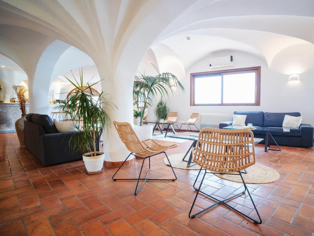 Hotel Pedra Santa Baja Sardinia Eksteriør billede