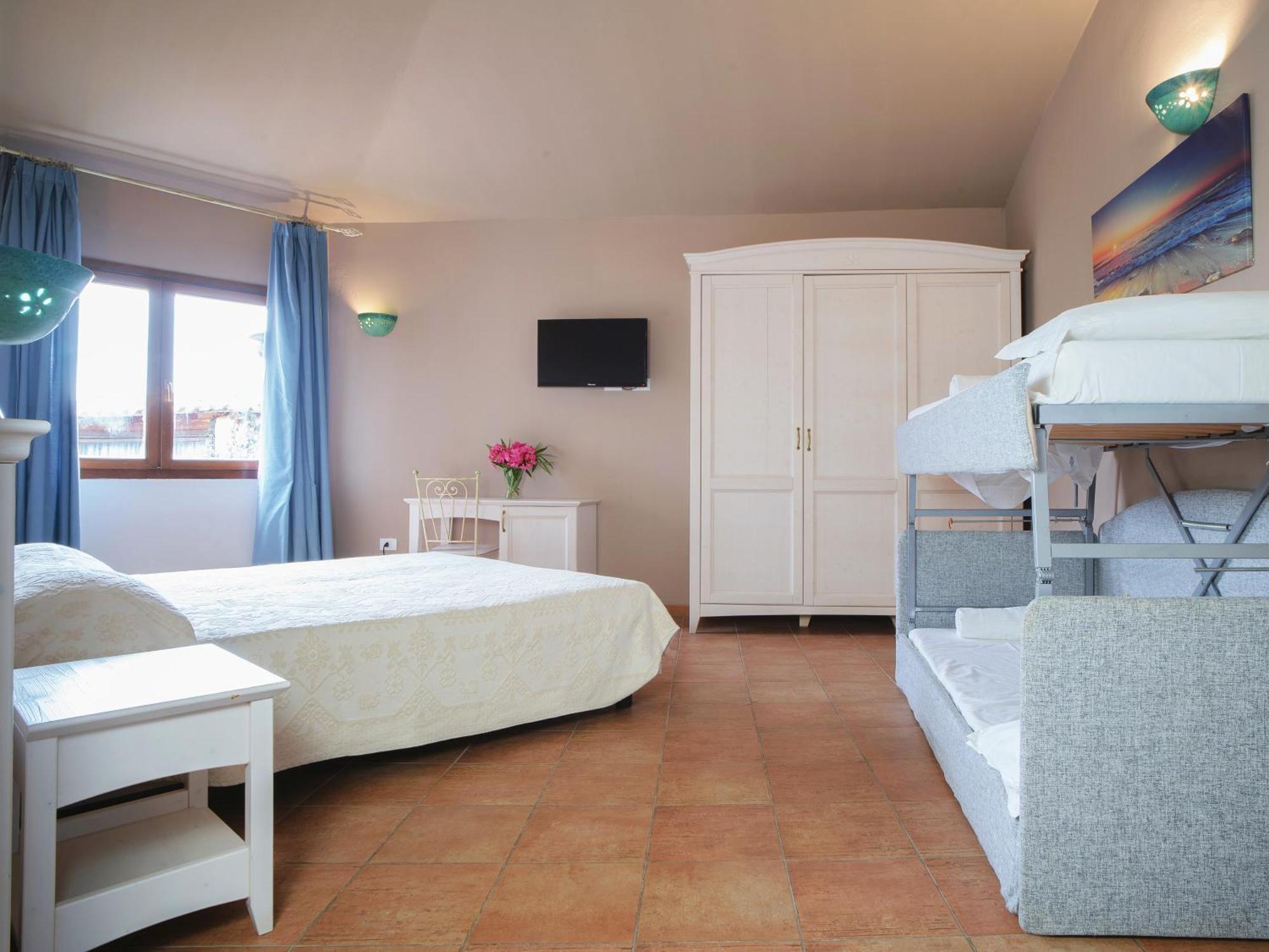Hotel Pedra Santa Baja Sardinia Eksteriør billede