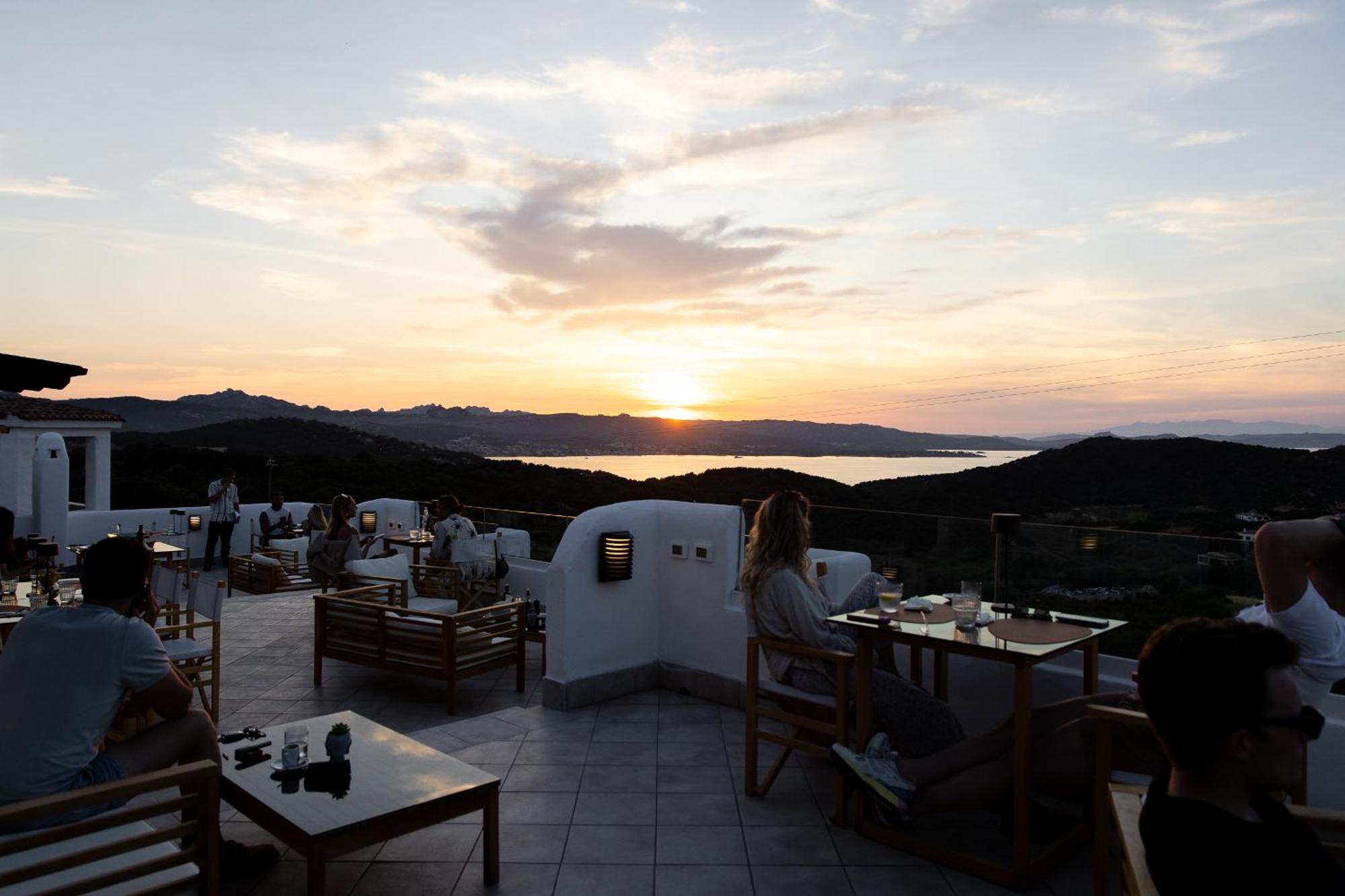 Hotel Pedra Santa Baja Sardinia Eksteriør billede